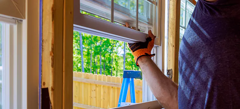>Bay Window Curtain Rail Track in The Acreage, FL
