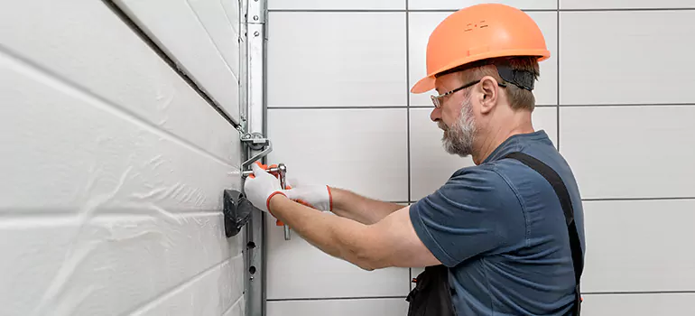 Garage Door Repair in The Acreage